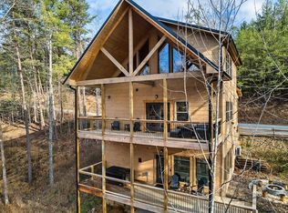 1535 Bluff Ridge Rd, Sevierville, TN 37876