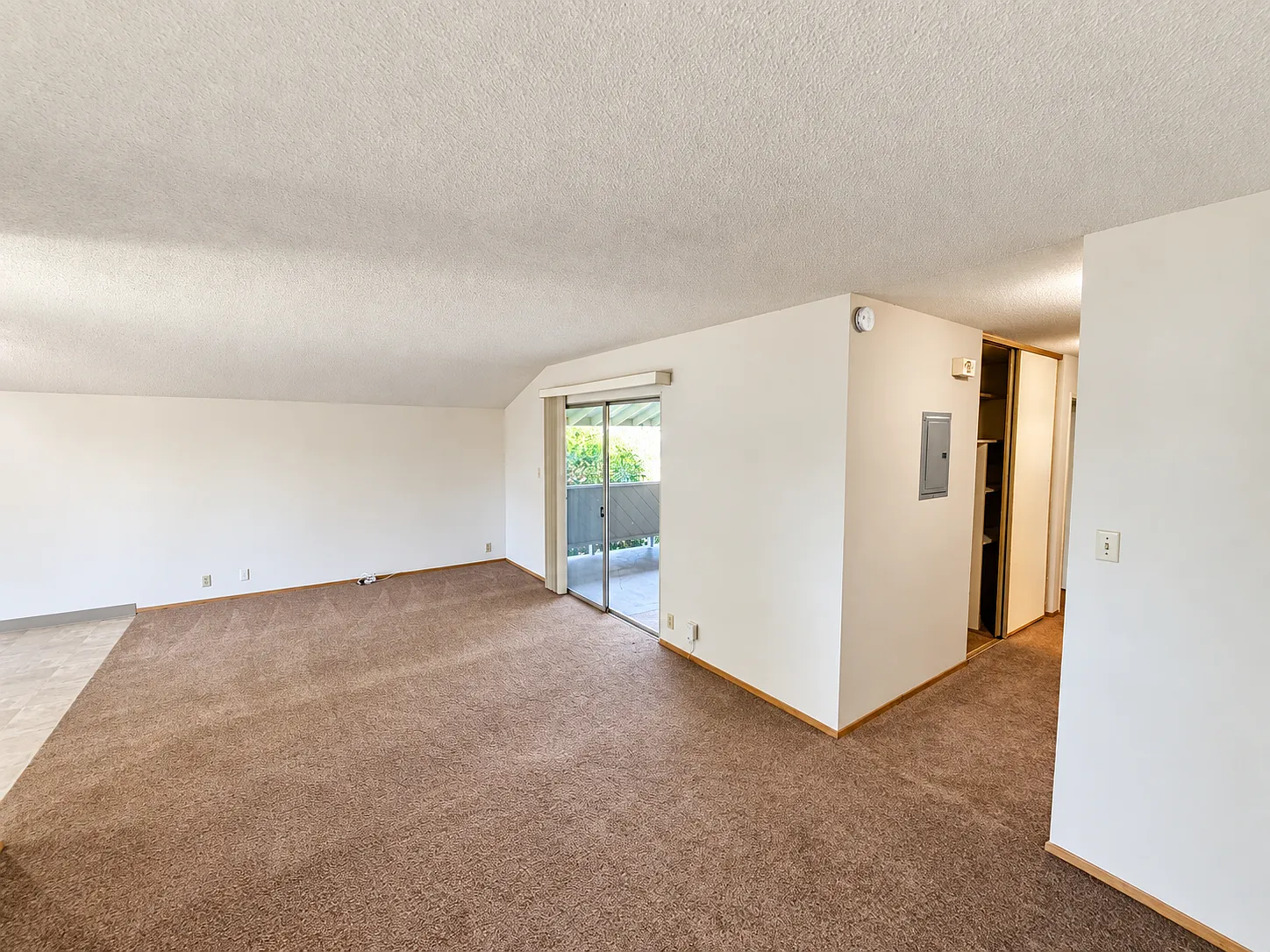 2 bed, $2,695 — Photo 4
