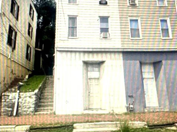 23 S 2nd St, Steelton, PA 17113