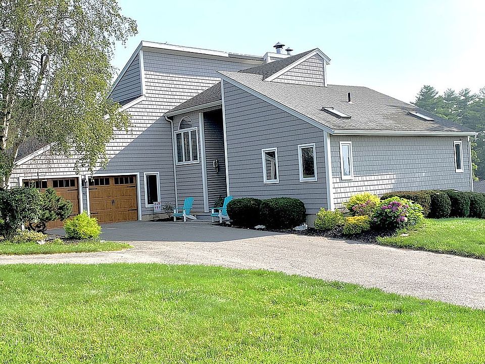 Front yard, driveway