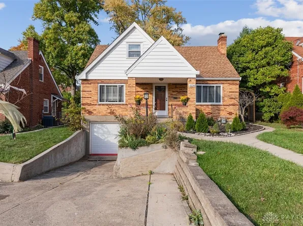 4334 Saint Martins Pl, Cincinnati, OH 45211