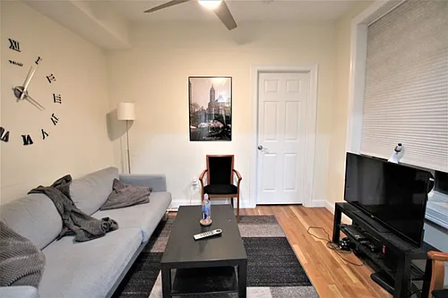 1027 Tremont St #3C Photo 1