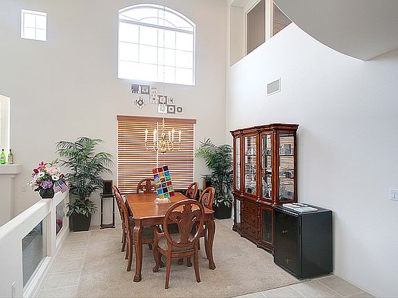 5th image of 293 Parisian Springs Ct