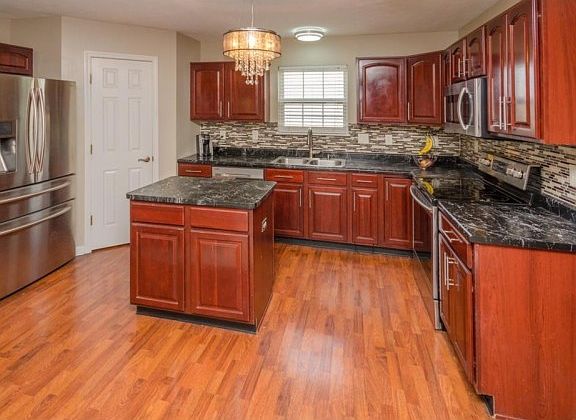 5th image of 6520 Amherst Way