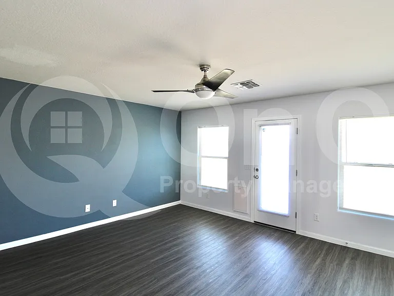 286 E Bobcat Pl — Photo 6