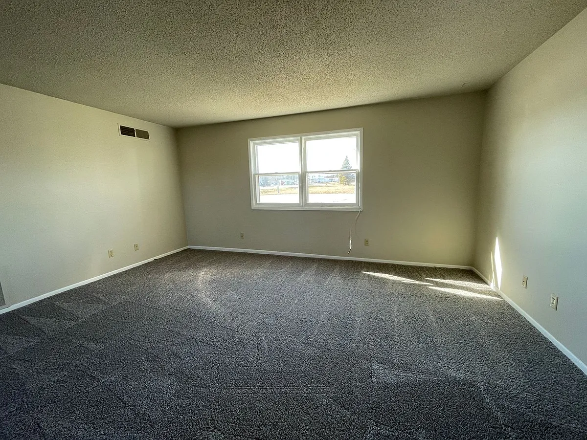 Building Photo - Warford Heights