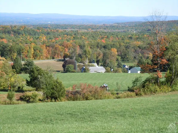 22 DeCocco, Selkirk, NY 12159