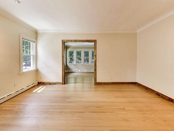 5th image of 405 N Washington Ave