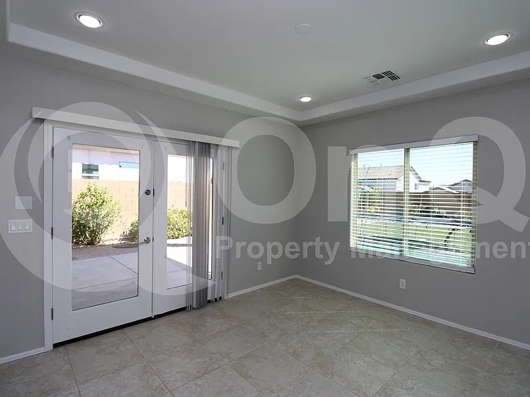 1611 W Tombstone Trl — Photo 7