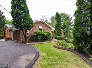 18348 Sharon Rd, Triangle, VA 22172