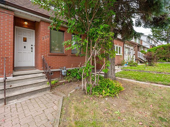2nd image of 209 Caledonia Rd