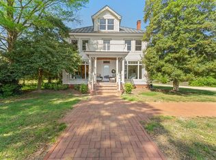 3015 Little Bay Rd, White Stone, VA 22578