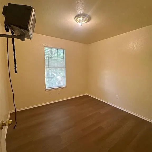 2311 Old FM 440 Rd — Photo 11