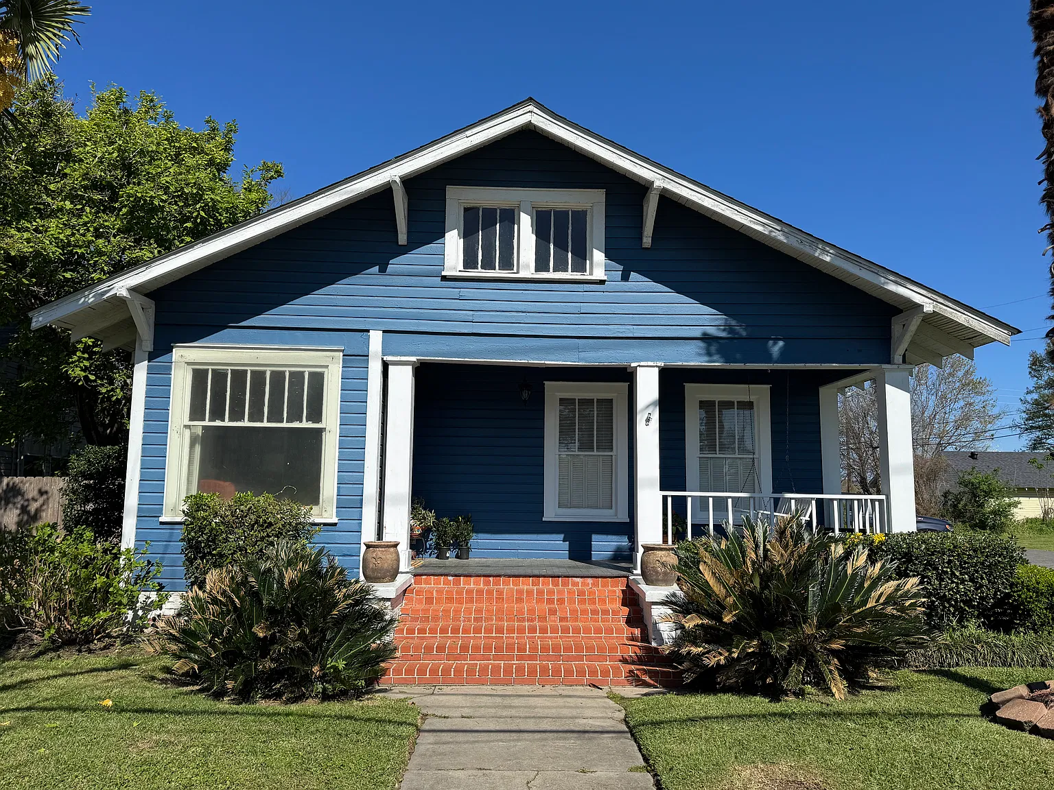 2 bed, 1950 sqft, $3,000 — Photo 1