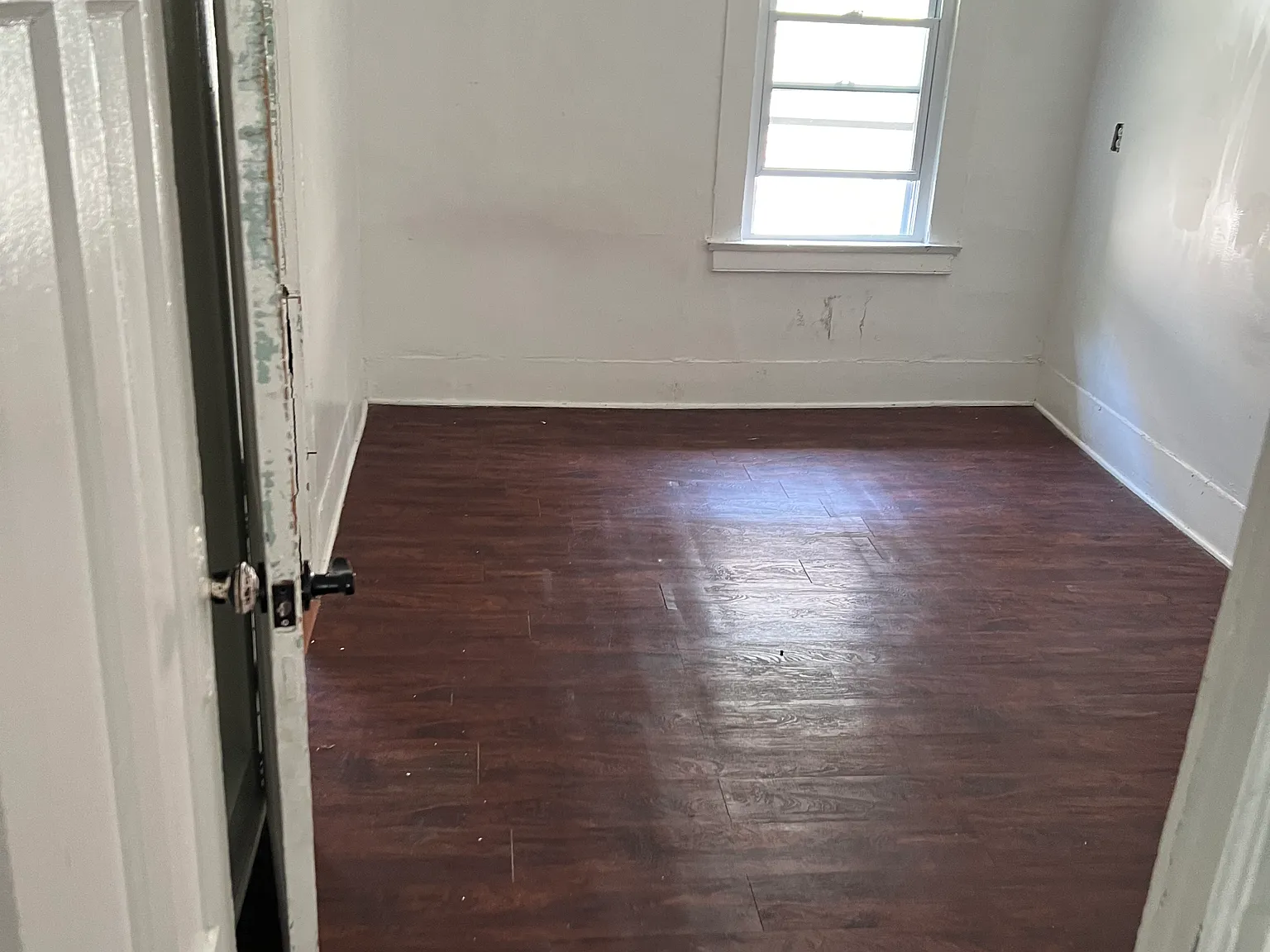 233 Hamilton St — Photo 3