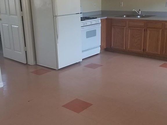 3rd image of 1301 E Indian Trl APT 17