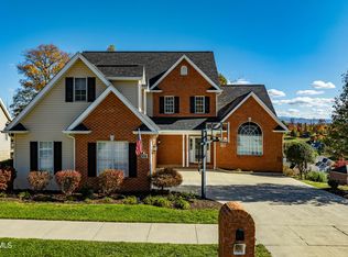 226 Michaels Ridge Blvd, Gray, TN 37615