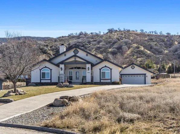 17621 Arlington Pl, Tehachapi, CA 93561