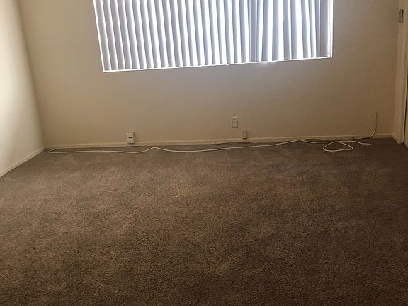 2nd image of 100 E Hillcrest Blvd APT 5A