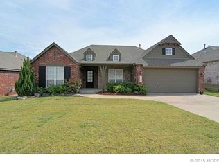 2705 W Ocala St, Broken Arrow, OK 74011