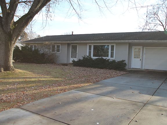 2nd image of 675 Daffodil Ct