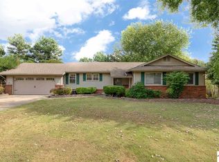 106 Golf Cart Dr, Mayfield, KY 42066