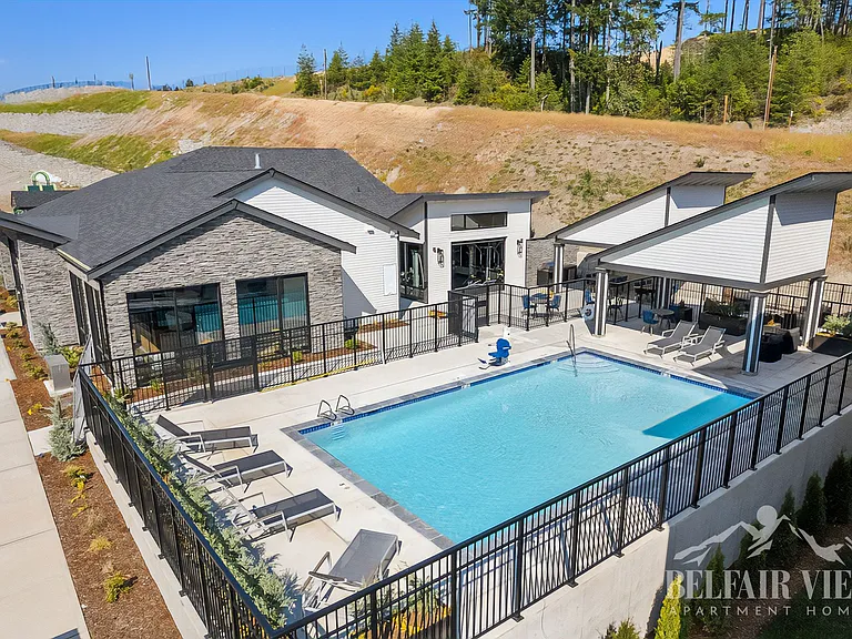 Belfair View Apartments — Photo 2