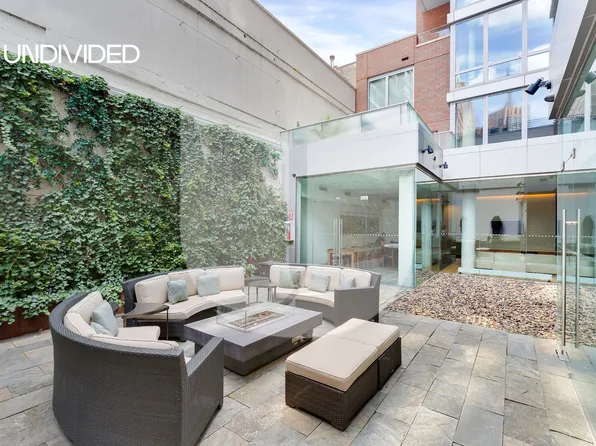 303 East 33rd Street image 12 of 16