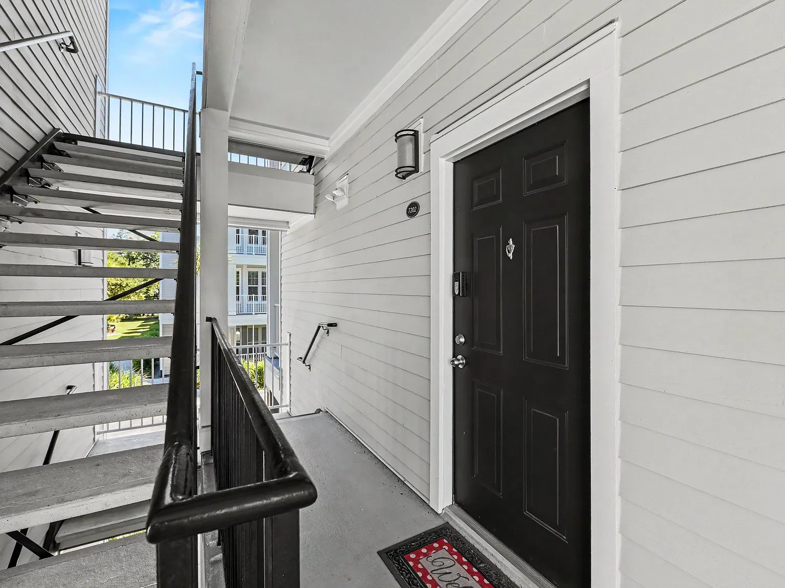 1 bed, 638 sqft, $1,895 — Photo 3