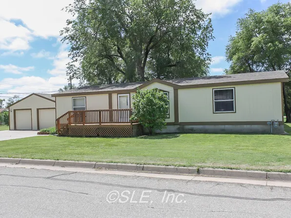 902 S Mound St, Pratt, KS 67124