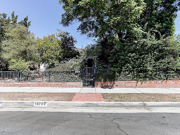 3rd image of 13782 Eldridge Ave