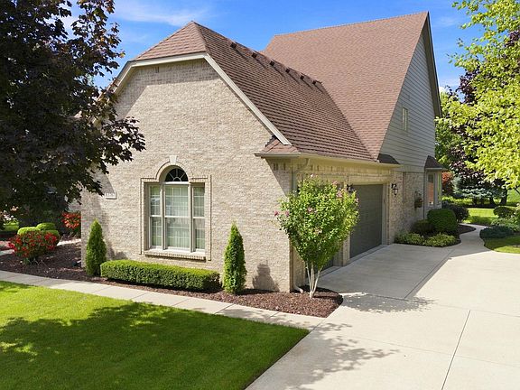 4th image of 63767 Inverness Dr