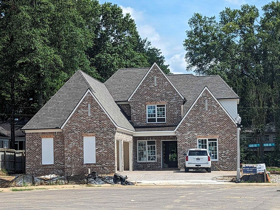 1st image of 1690 Neshoba Oak Ln E