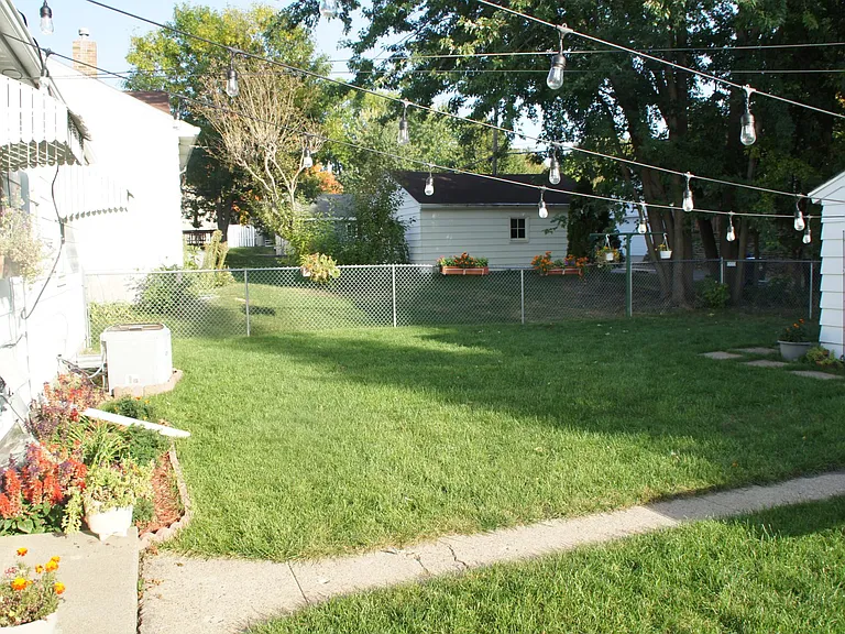 1660 Ford Pkwy #D — Photo 20