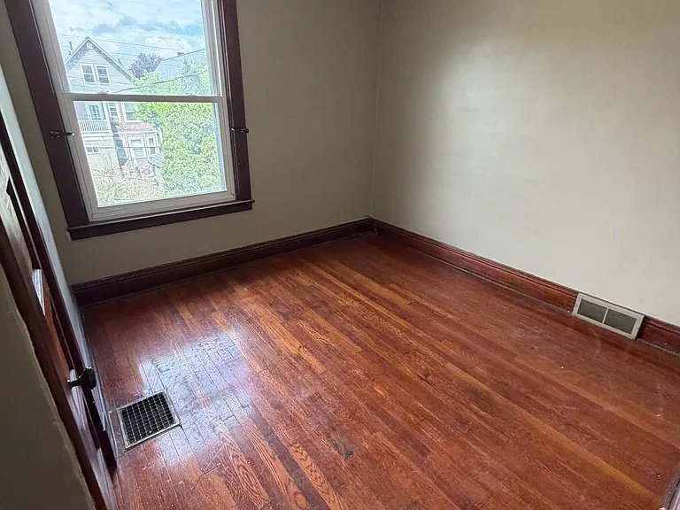 434 Potomac Ave #1 — Photo 8