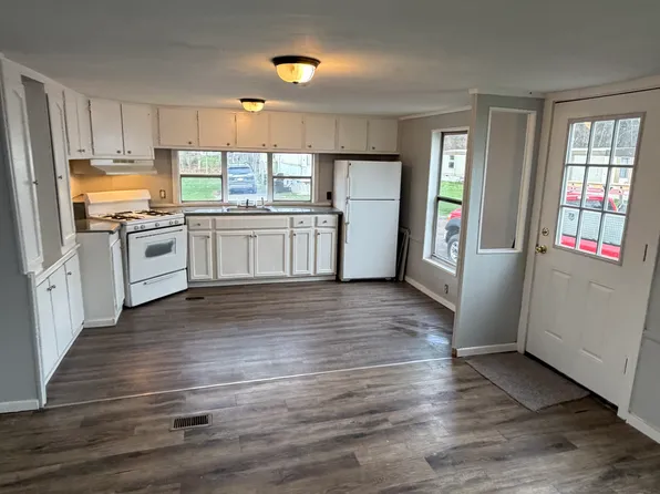 286 State Route 176 #4, Hannibal, NY 13074