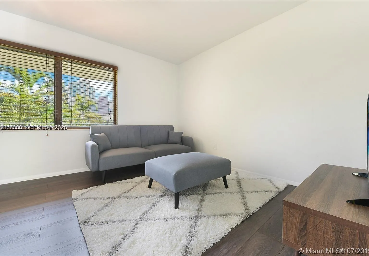 345 Michigan Ave — Photo 3