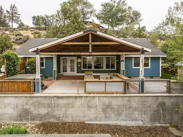 8200 3rd St, Terrebonne, OR 97760