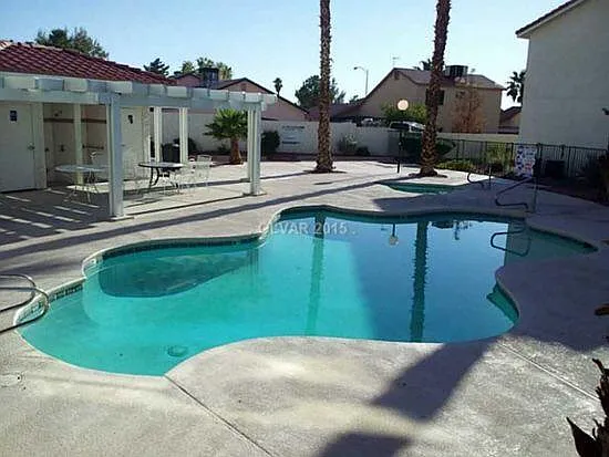 2 bed, 1250 sqft, $1,590 — Photo 3
