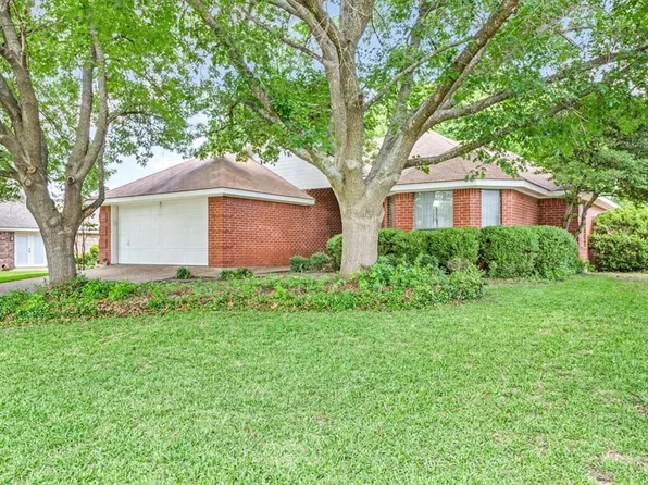 1720 Ramada Dr, Woodway, TX 76712