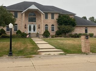 13 Carey Ave, Streator, IL 61364