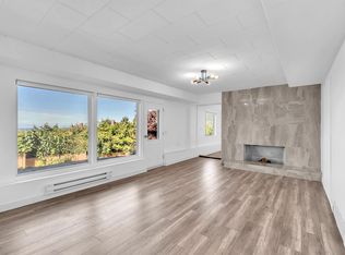 637 Alpine Ct, North Vancouver, BC V7R2L7