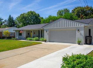 2125 Negaunee Dr SE, Grand Rapids, MI 49506