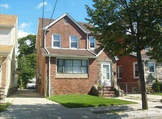 24125 144th Ave, Rosedale, NY 11422