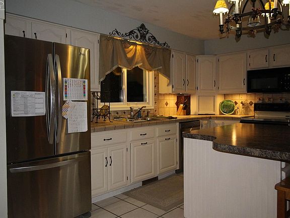 5th image of 11431 Stonybrook Dr