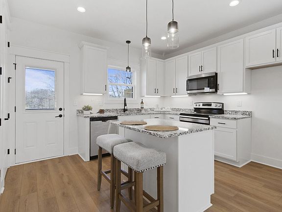 5th image of 40 W High St Unit D8