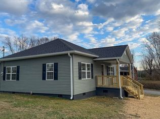 220 N Bank St, Oneida, TN 37841