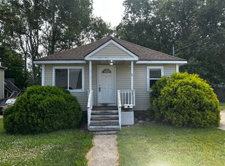 36 Prospect St NW, Sparta, MI 49345