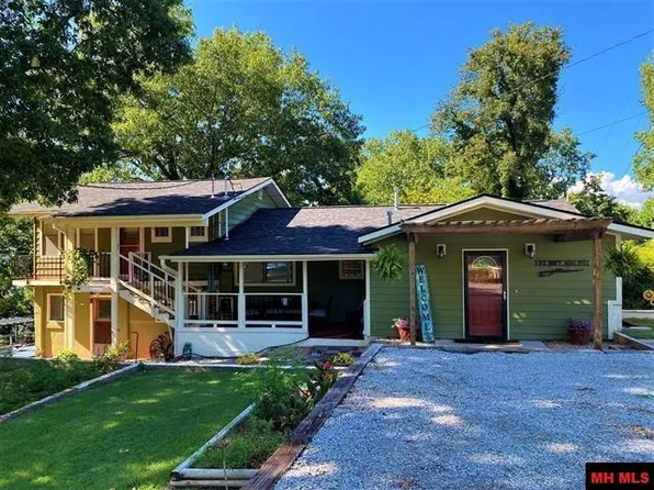231 Paces Ferry Dr, Bull Shoals, AR 72619