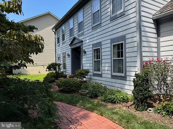 4th image of 9614 Cinnamon Creek Dr
